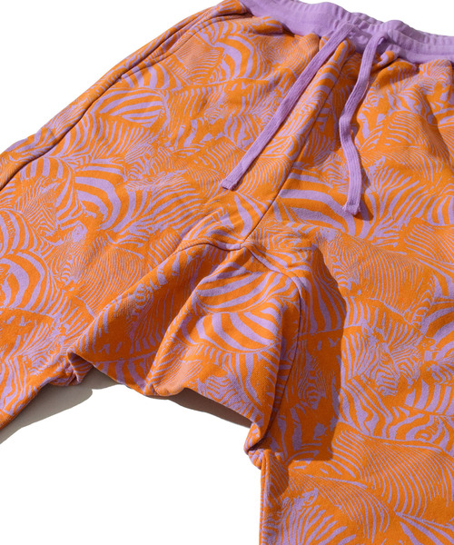 ALDIES（アールディーズ）の「Zebra Sarouel Pants / ゼブラサルエルパンツ（スウェットパンツ・メンズ・ブラック/ブルー/オレンジ・SMALL/MEDIUM/LARGE/X-LARGE）」の18枚目の写真