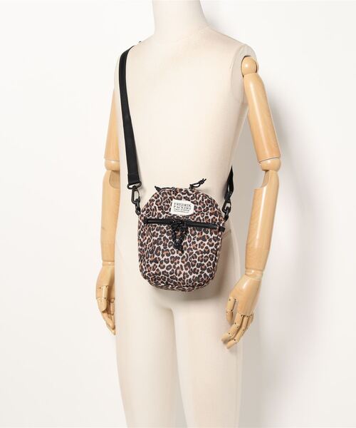FREDRIK PACKERS(フレドリックパッカーズ)の「FREDRIK PACKERS / フレドリックパッカーズ / 210D ACTIVE SHOULDER-M(ショルダーバッグ・レディース・その他/ブラック/カーキ・ONESIZE)」の7枚目の写真