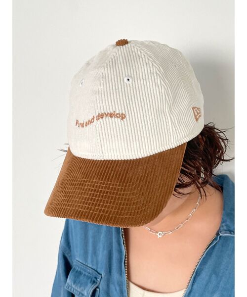 NEW ERA(ニューエラ)の「NEW ERA バイカラーコーデュロイロゴキャップ(キャップ・レディース・キャメル/グリーン/レッド・FREE)」の15枚目の写真