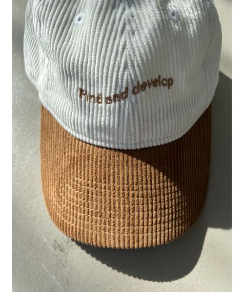 うちゃだ◾️新品◾️キャメルコレクション◾️コーディロイキャップ◾️vintage NEW ERA（ニューエラ）の「NEW ERA バイカラーコーデュロイロゴ