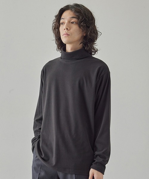  j.n.r.d（ジェー・エヌ・アール・ディー）の「j.n.r.d/ウォームタッチタートルネック（Tシャツ/カットソー・メンズ・ブラック/ホワイト・M/LL/L）」の2枚目の写真