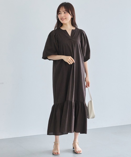 LAVEANGE(ラビアンジェ)の「ストライプ ボリュームスリーブワンピース(ワンピース・レディース・ベージュ/ブラウン・5L/3L/LL/4L/M)」の19枚目の写真