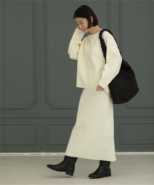 OPAQUE.CLIP(オペークドットクリップ)の「◆セットアップ対応 ミラノリブクルーネックニット【抗ピリング/洗濯機洗い可】(ニット/セーター・レディース・ブラック/ライトイエロー系/ホワイト系3/ホワイト・38/36/40/42)」の10枚目の写真