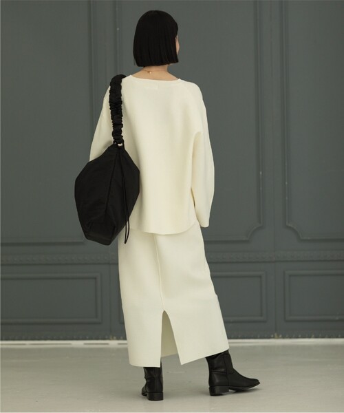 OPAQUE.CLIP(オペークドットクリップ)の「◆セットアップ対応 ミラノリブクルーネックニット【抗ピリング/洗濯機洗い可】(ニット/セーター・レディース・ブラック/ライトイエロー系/ホワイト系3/ホワイト・38/36/40/42)」の11枚目の写真