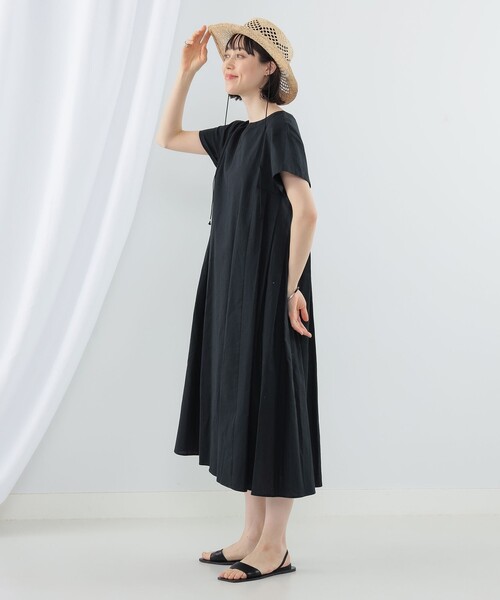 Ray BEAMS（レイビームス）の「Ray BEAMS / 麻混 バックタック キーネック ワンピース（ワンピース・レディース・ブラック/ケリー/ブルー・ONE SIZE）」の6枚目の写真