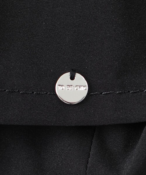 TO BE CHIC(トゥー ビー シック)の「タフタストレッチスタンドカラー コート(ステンカラーコート・レディース・ブラック・40/42)」の9枚目の写真