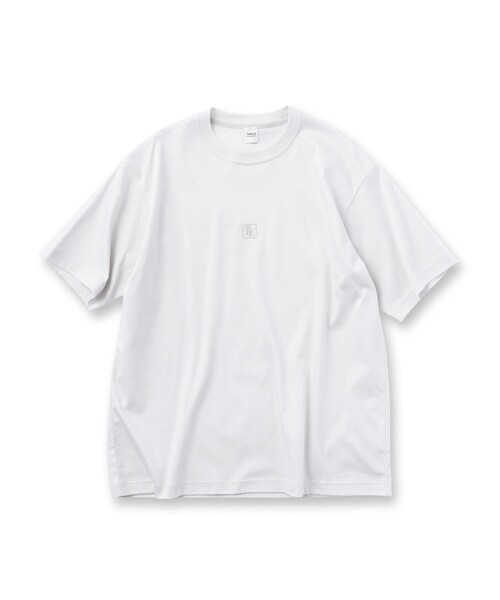 TAKEO KIKUCHI(タケオキクチ)の「【刺繍ロゴT】スムース ワンポイント Tシャツ(Tシャツ/カットソー・メンズ・ライトグレー/ベビーピンク/ホワイト/ブラック・03/04/01/02)」の5枚目の写真