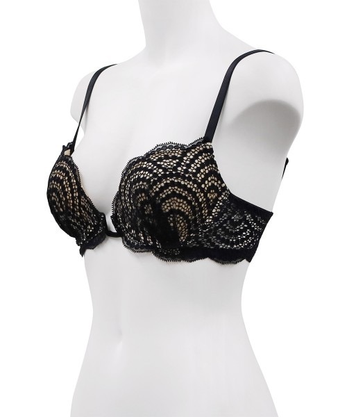 ANNEBRA(アンブラ)の「You モールドカッププランジブラジャー(ブラジャー・レディース・ブラック/ライトブルー・G75/G70/D70/C80/F75/F70/E80/E75/E70/D80/D75/C75/C70/B75/B70)」の8枚目の写真