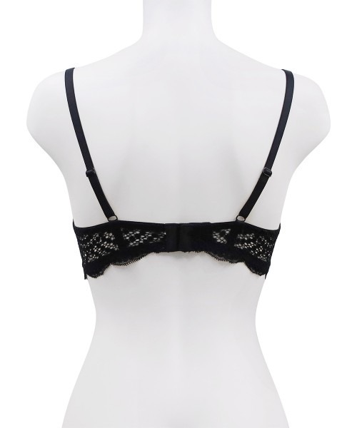 ANNEBRA(アンブラ)の「You モールドカッププランジブラジャー(ブラジャー・レディース・ブラック/ライトブルー・G75/G70/D70/C80/F75/F70/E80/E75/E70/D80/D75/C75/C70/B75/B70)」の9枚目の写真
