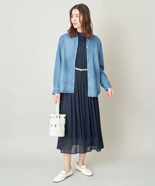 a.v.v（アーヴェヴェ）の「【マシンウォッシャブル】ベルテッドプリーツワンピース（ワンピース・レディース・ブルー/オレンジ/ネイビー・36/34/38/40/42）」の8枚目の写真