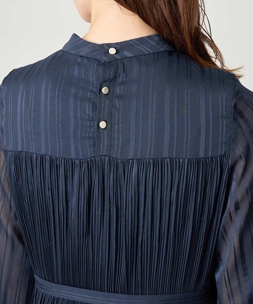 a.v.v（アーヴェヴェ）の「【マシンウォッシャブル】ベルテッドプリーツワンピース（ワンピース・レディース・ブルー/オレンジ/ネイビー・36/34/38/40/42）」の19枚目の写真