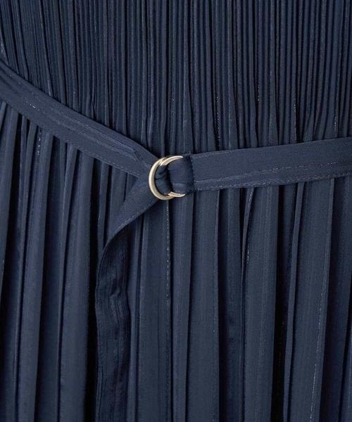 a.v.v（アーヴェヴェ）の「【マシンウォッシャブル】ベルテッドプリーツワンピース（ワンピース・レディース・ブルー/オレンジ/ネイビー・36/34/38/40/42）」の22枚目の写真