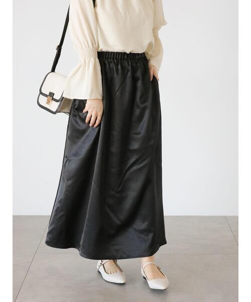 Te chichi TERRASSE（テチチテラス）の「サテンフレアスカート（スカート・レディース・ゴールド/ブラック/シルバー・F）」の9枚目の写真