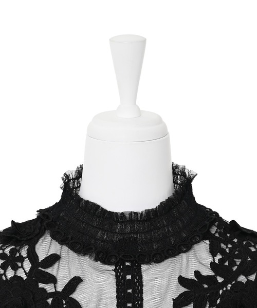 Narcissus(ナルシス)の「【キャミソール付き】フラワーチュールレースブラウス(シャツ/ブラウス・レディース・ブルー/ブラック・FREE)」の13枚目の写真