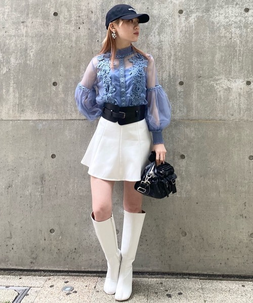 Narcissus(ナルシス)の「【キャミソール付き】フラワーチュールレースブラウス(シャツ/ブラウス・レディース・ブルー/ブラック・FREE)」の19枚目の写真