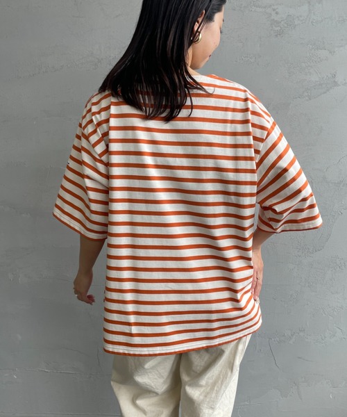 ORCIVAL（オーシバル）の「【WEB限定】[ORCIVAL/オーシバル] ボートネック ショートスリーブTシャツ（Tシャツ/カットソー・レディース・ブラック/グレイッシュベージュ/ブラック系その他/ホワイト/オレンジ・4/5）」の22枚目の写真