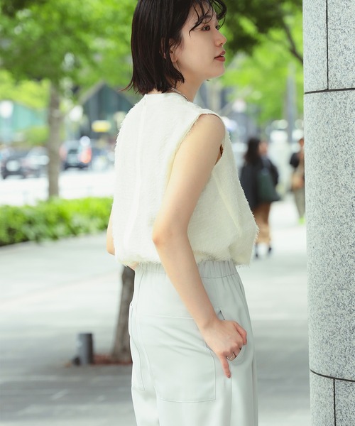 Demi-Luxe BEAMS(デミルクス ビームス)の「Demi-Luxe BEAMS / カットジャカード ノースリーブ ブラウス(シャツ/ブラウス・レディース・オフホワイト/ブラック・ONE SIZE)」の13枚目の写真