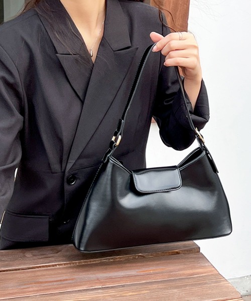 florist（フローリスト）の「スクエア舟形レザーハンドバッグ（ハンドバッグ・レディース・ピンク/グリーン/イエロー/モカ/ブラック/オフホワイト・FREE）」の3枚目の写真