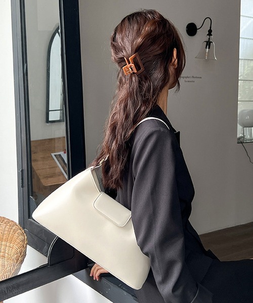 florist（フローリスト）の「スクエア舟形レザーハンドバッグ（ハンドバッグ・レディース・ピンク/グリーン/イエロー/モカ/ブラック/オフホワイト・FREE）」の10枚目の写真