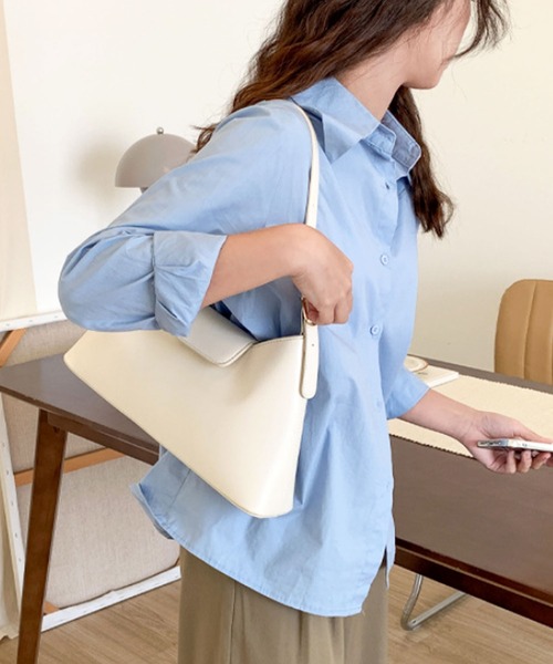 florist（フローリスト）の「スクエア舟形レザーハンドバッグ（ハンドバッグ・レディース・ピンク/グリーン/イエロー/モカ/ブラック/オフホワイト・FREE）」の8枚目の写真