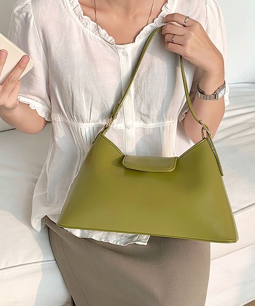 florist（フローリスト）の「スクエア舟形レザーハンドバッグ（ハンドバッグ・レディース・ピンク/グリーン/イエロー/モカ/ブラック/オフホワイト・FREE）」の20枚目の写真