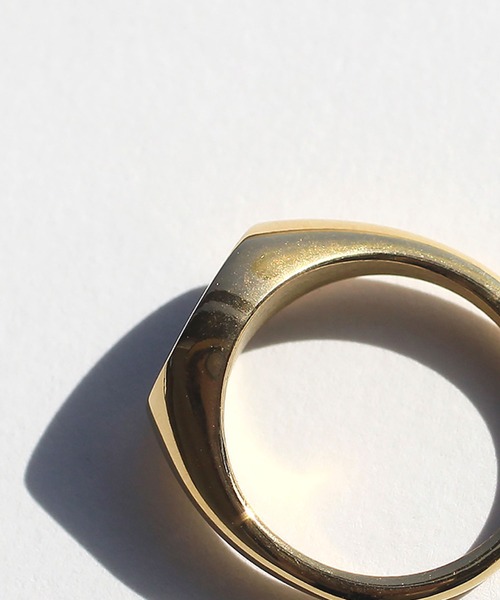 abaskdesign（アバスクデザイン）の「金属アレルギー対応 オーバルステンレスリング（リング・レディース・ゴールド・12号/14号）」の3枚目の写真