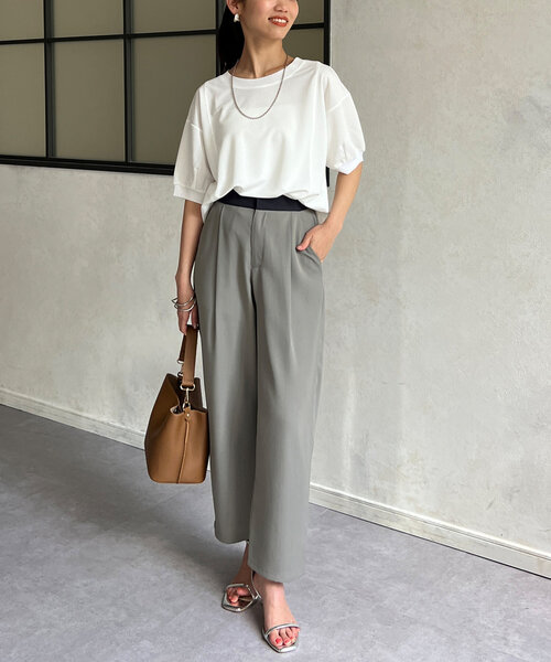 Chez toi（シェトワ）の「UV加工リブ切替Tシャツ（Tシャツ/カットソー・レディース・ブルー/グレイッシュベージュ/ブラック/オフホワイト・FREE）」の14枚目の写真