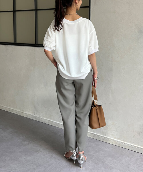 Chez toi（シェトワ）の「UV加工リブ切替Tシャツ（Tシャツ/カットソー・レディース・ブルー/グレイッシュベージュ/ブラック/オフホワイト・FREE）」の15枚目の写真