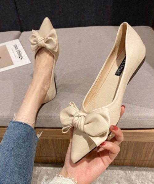 Silly（シリー）の「【リボンで大人ガーリー】ポインテッドトゥリボンパンプス（パンプス・レディース・ベージュ/イエロー/ブラック・SMALL/MEDIUM/LARGE）」の8枚目の写真