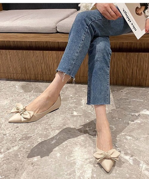 Silly（シリー）の「【リボンで大人ガーリー】ポインテッドトゥリボンパンプス（パンプス・レディース・ベージュ/イエロー/ブラック・SMALL/MEDIUM/LARGE）」の10枚目の写真