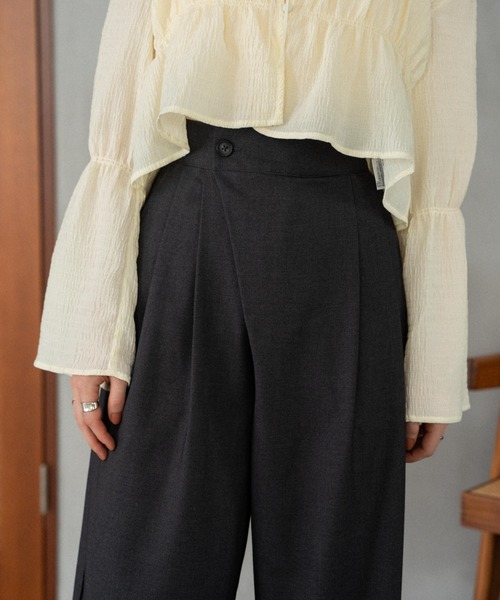 hinari（ヒナリ）の「ラップタックパンツ（その他パンツ・レディース・チャコールグレー/ライトベージュ/ブラック・SMALL/X-SMALL/FREE）」の22枚目の写真