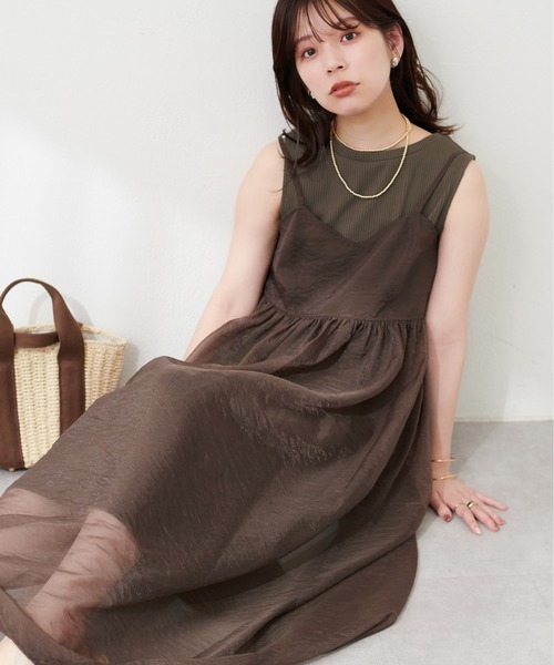 natural couture（ナチュラルクチュール）の「【WEB限定】シアーキャミワンピース&テレコリブワンピースセット（ワンピース・レディース・ブラウン/スミクロ/アイボリー/グレー・FREE）」の4枚目の写真