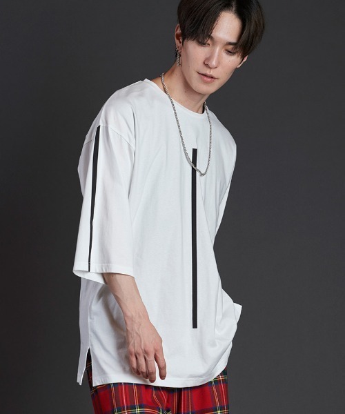 NO ID.(ノーアイディ)の「mlt4827-ラインプリント7分袖BIG-T Tシャツ(Tシャツ/カットソー・メンズ・ブラック/ホワイト/グレー・ONE SIZE)」の8枚目の写真