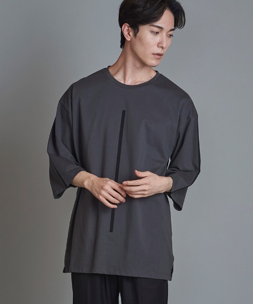 NO ID.(ノーアイディ)の「mlt4827-ラインプリント7分袖BIG-T Tシャツ(Tシャツ/カットソー・メンズ・ブラック/ホワイト/グレー・ONE SIZE)」の15枚目の写真