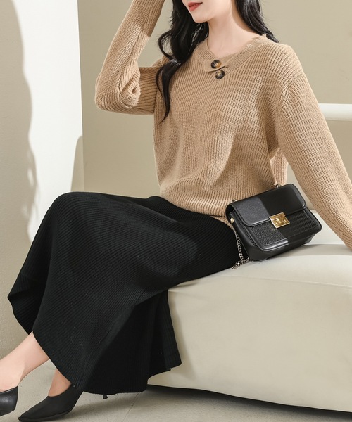 セール】ソリッドカラー ボタン付き Vネック 長袖 ニット プルオーバー