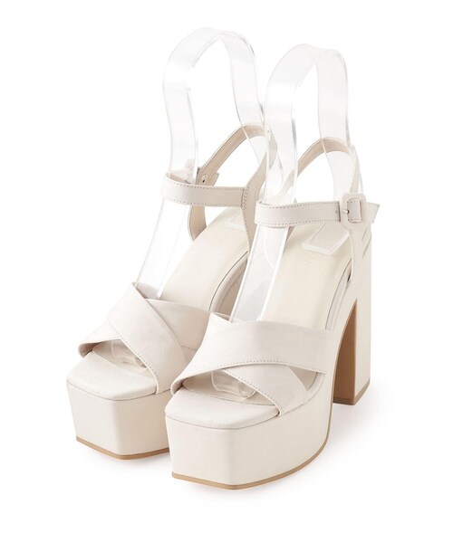 ESPERANZA（エスペランサ）の「【ラク盛り／サンダル】リピーター続出／脚長美脚　ラク盛り厚底サンダル（サンダル・レディース・ブラック系2/アイボリー/アイボリー系2/ブラック系8/ブラック/ブルー系その他4/グレー系4/ピンク系9/ブラック系5/ホワイト系6・L/M/S/LL）」の15枚目の写真