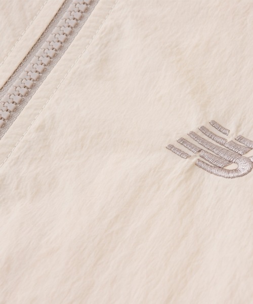 NEW BALANCE（ニューバランス）の「ウィンドブレーカー 裏地起毛トリコット（パーカー・キッズ・インディゴブルー/ブラック/アイボリー・160/150/140/130）」の8枚目の写真