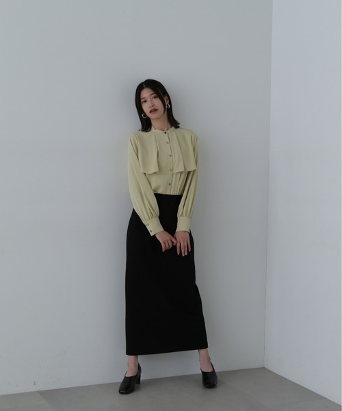 N.（N. Natural Beauty Basic）（エヌエヌナチュラルビューティーベーシック）の「◆◇ ケープディティールブラウス（シャツ/ブラウス・レディース・イエロー/オフホワイト/ブラック/グレー系その他・MEDIUM）」の12枚目の写真