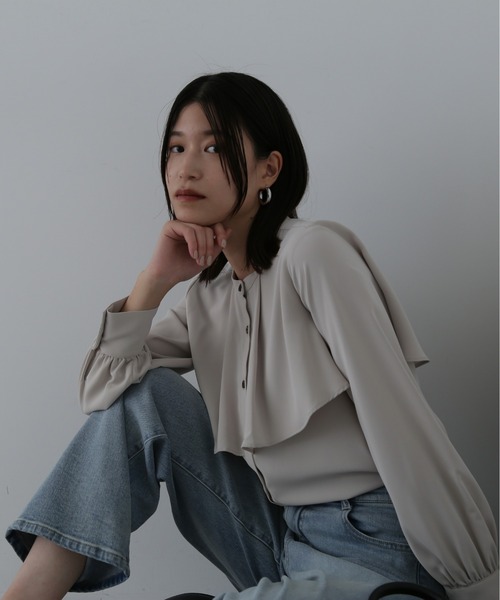 N.（N. Natural Beauty Basic）（エヌエヌナチュラルビューティーベーシック）の「◆◇ ケープディティールブラウス（シャツ/ブラウス・レディース・イエロー/オフホワイト/ブラック/グレー系その他・MEDIUM）」の14枚目の写真