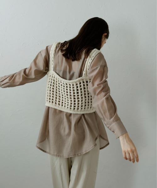 MINERTE（ミネルテ）の「【MINERTE】flip-sequin knit bustier / 格子編みスパンコール付きニットビスチェ（キャミソール・レディース・アイボリー/ブラック・FREE）」の11枚目の写真