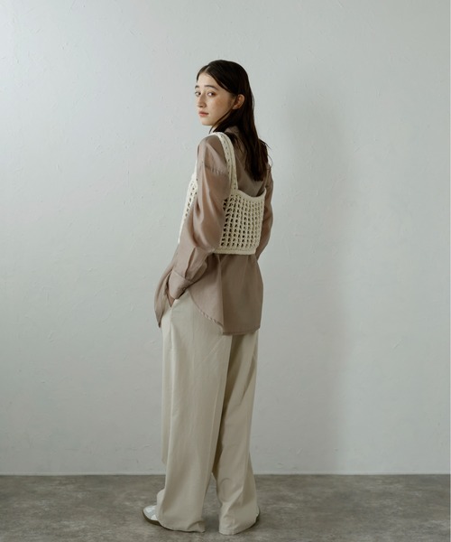 MINERTE（ミネルテ）の「【MINERTE】flip-sequin knit bustier / 格子編みスパンコール付きニットビスチェ（キャミソール・レディース・アイボリー/ブラック・FREE）」の13枚目の写真