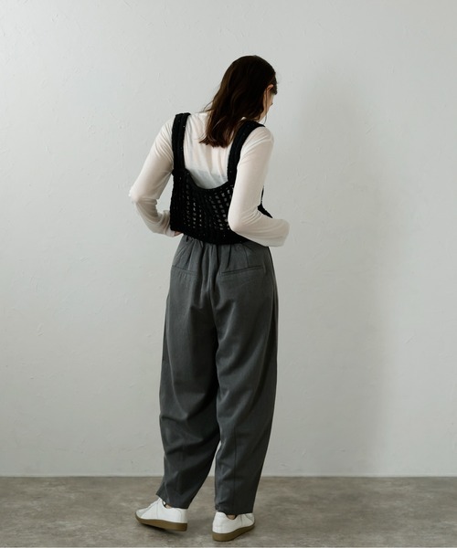 MINERTE（ミネルテ）の「【MINERTE】flip-sequin knit bustier / 格子編みスパンコール付きニットビスチェ（キャミソール・レディース・アイボリー/ブラック・FREE）」の22枚目の写真