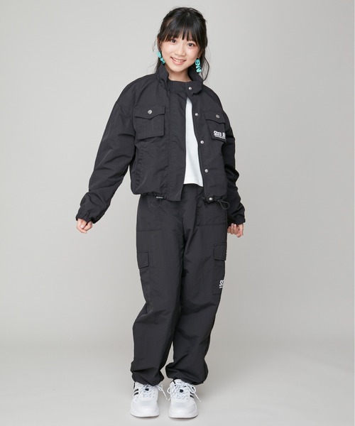 SISTER JENNI(SISTER JENNI)の「【はっ水加工】シャカシャカショート丈ブルゾン(ブルゾン・キッズ・ブラック/サックスブルー・130cm/140cm/150cm/160cm)」の9枚目の写真