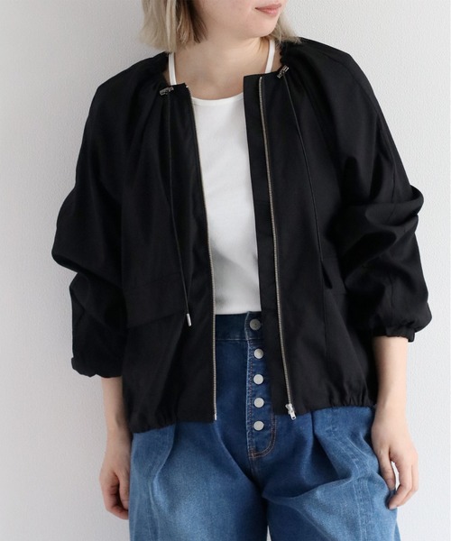 cepo（セポ）の「ネックドロストギャザージャケット（ブルゾン・レディース・ブラウン/ブラック・M）」の2枚目の写真