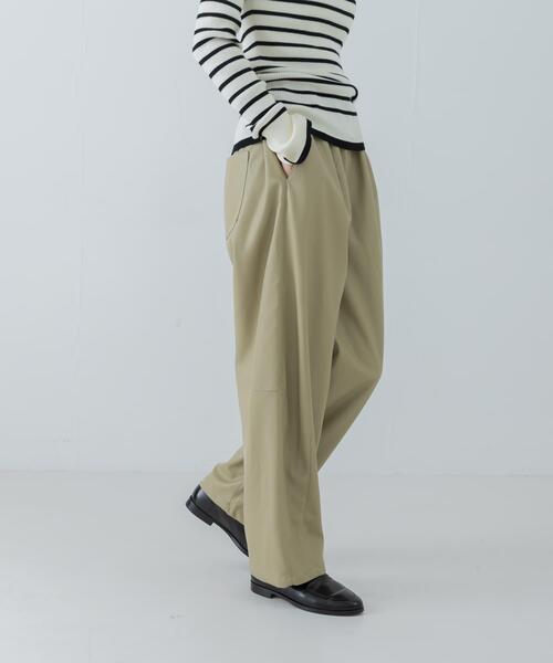 URBAN RESEARCH（アーバンリサーチ）の「レザーライクコクーンパンツ（その他パンツ・レディース・ブラック/ベージュ・FREE）」の6枚目の写真