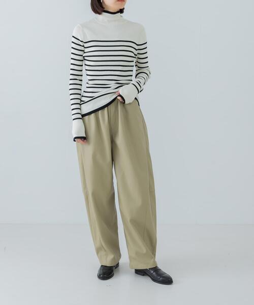 URBAN RESEARCH（アーバンリサーチ）の「レザーライクコクーンパンツ（その他パンツ・レディース・ブラック/ベージュ・FREE）」の7枚目の写真