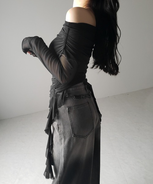 me+em select(ミームセレクト)の「※【 2color 】オフショルダーシアーフリルトップス / off shoulder sheer frill tops(その他トップス・レディース・ブラウン/ブラック・FREE)」の14枚目の写真