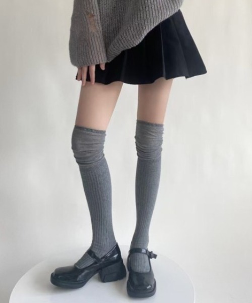CALIFORNIA OUTFITTERS（カリフォルニア アウトフィッターズ）の「3-8E20 シアー切り替え ニーハイソックス（ソックス/靴下・レディース・ホワイト/ブラウン/グレー/ブラック・ONESIZE）」の12枚目の写真