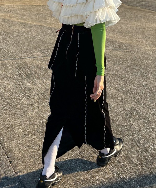junoah(ジュノア)の「配色メロウベロアレイヤードスカート(スカート・レディース・モカ/ダークグレー/ブラック・MEDIUM/LARGE/X-LARGE)」の9枚目の写真