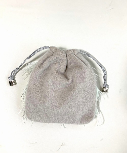 Q（キュー）の「フラッフィーフェザー巾着バッグ（クラッチバッグ・レディース・ブラック/ライトグレー・ONE SIZE）」の11枚目の写真